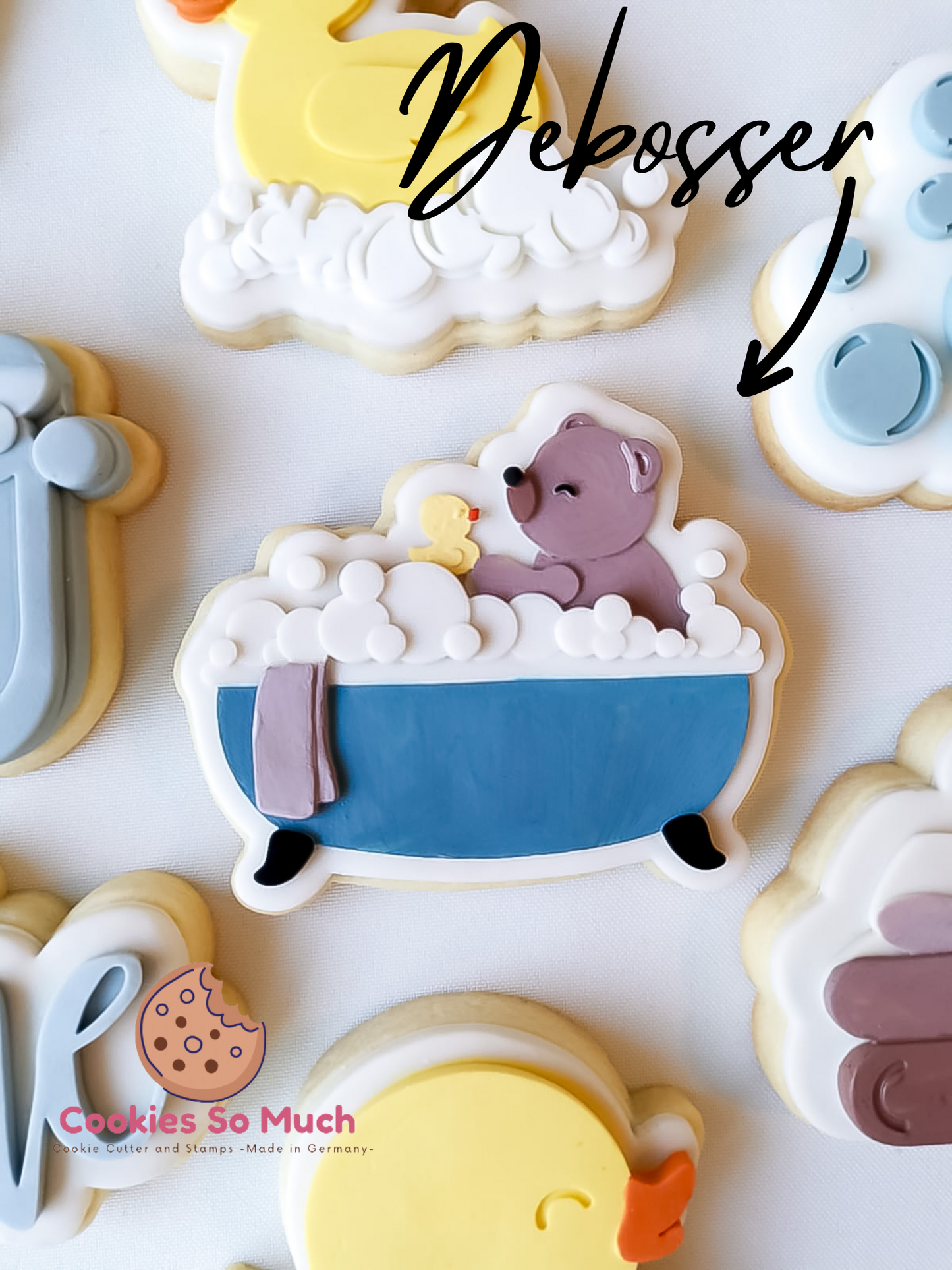 Bär in der Badewanne debosser und cutter