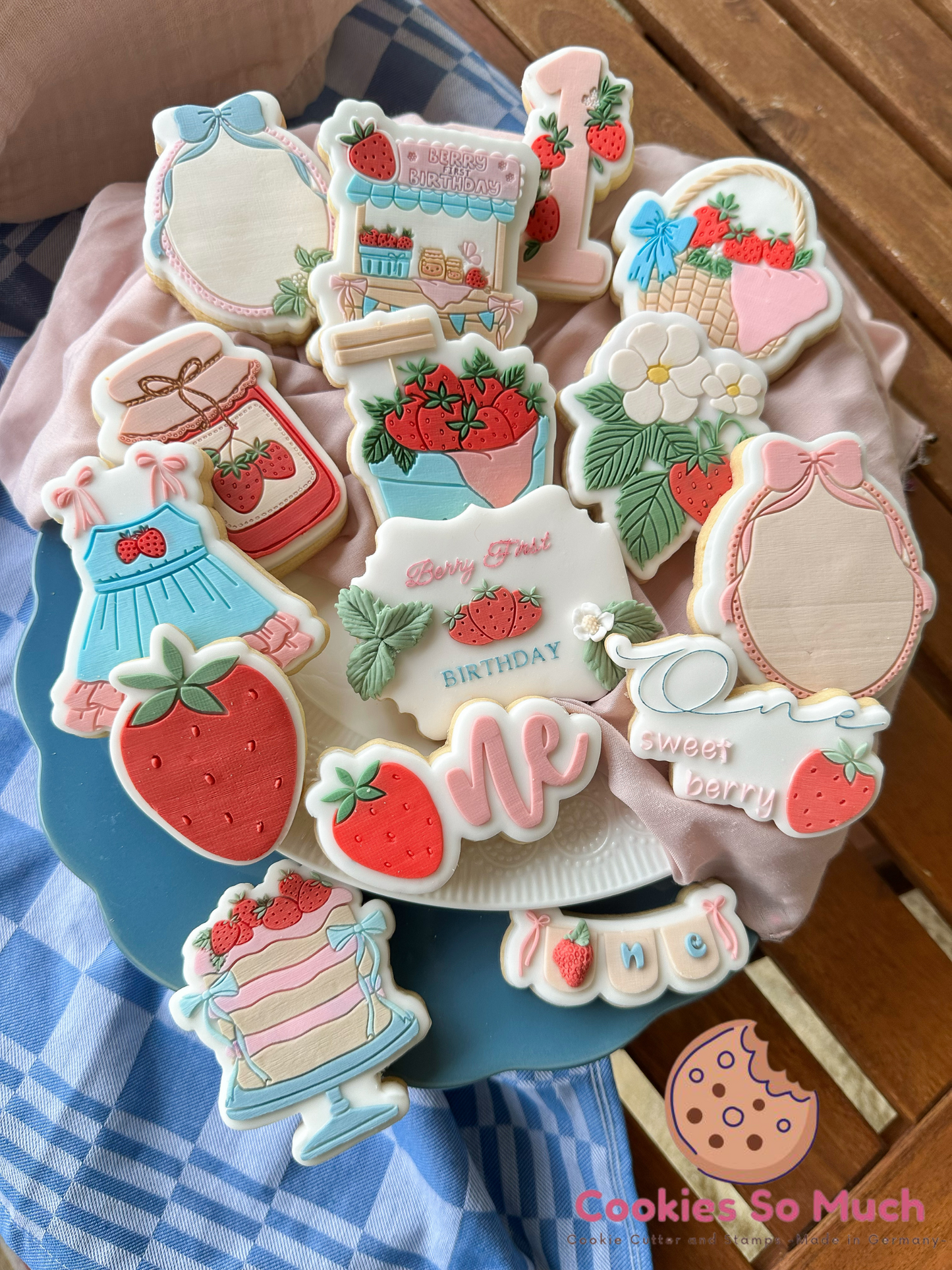 Erdbeeren Stand acryl debosser und ausstecher