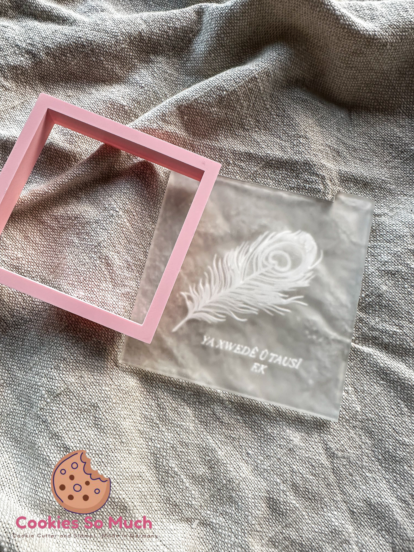 Pfau Feder YA XWEDÊ Û TAUSÎ MELEK acryl Debosser + Ausstecher