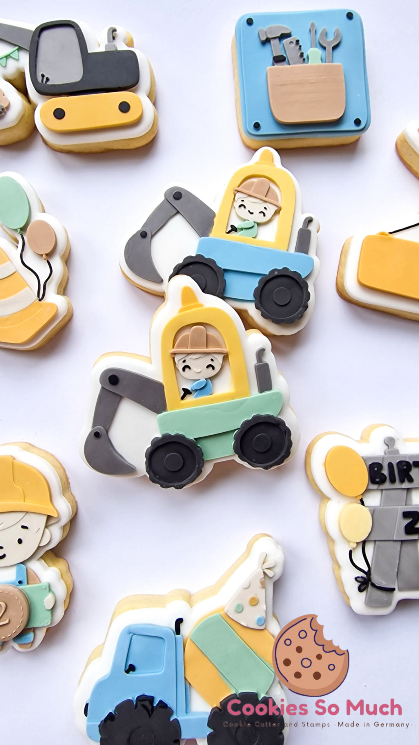 Bagger mit Jungen Model 2 debosser und ausstecher