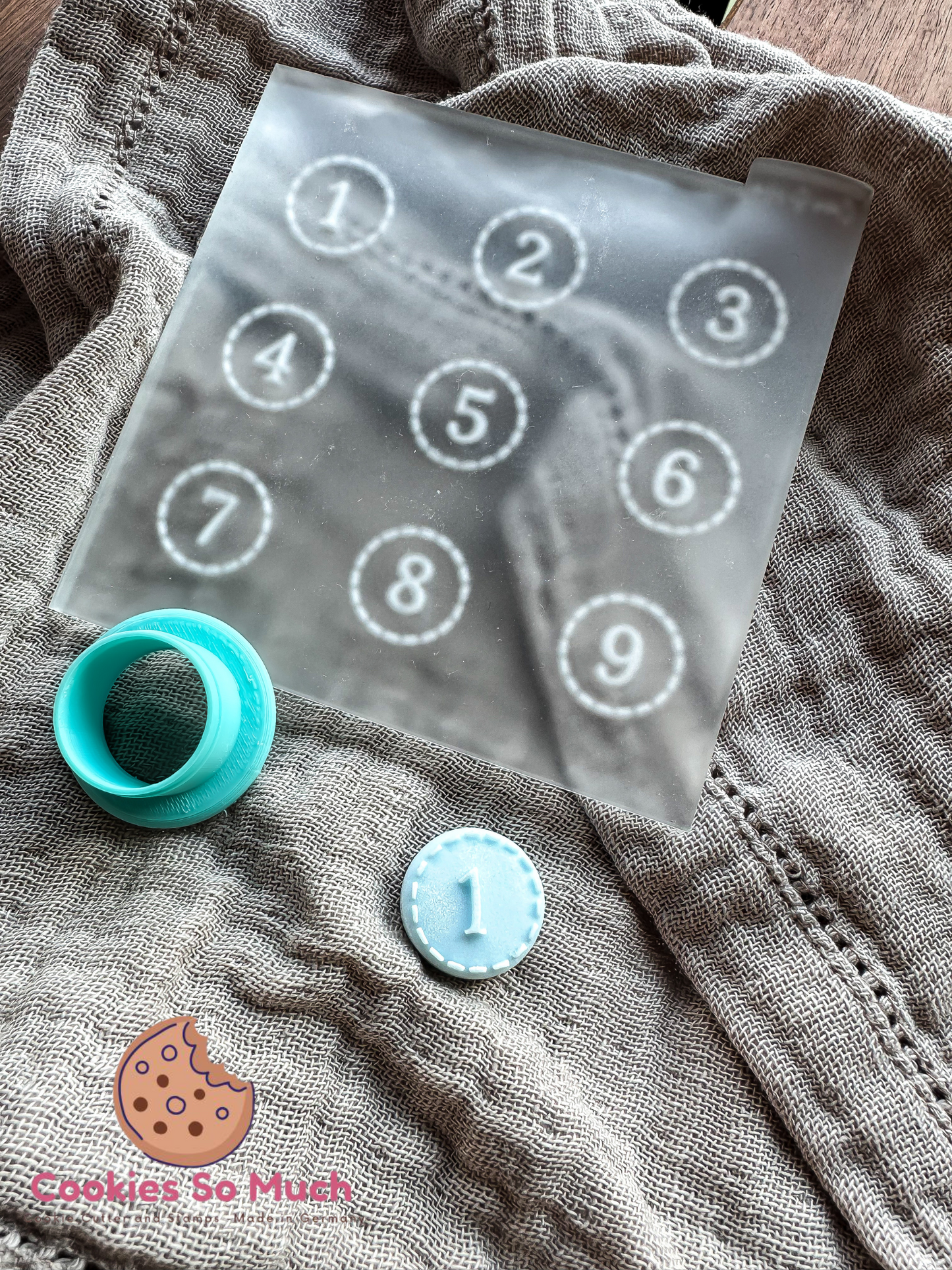 mini Zahlen mit Nähten acryl debosser und ausstecher set