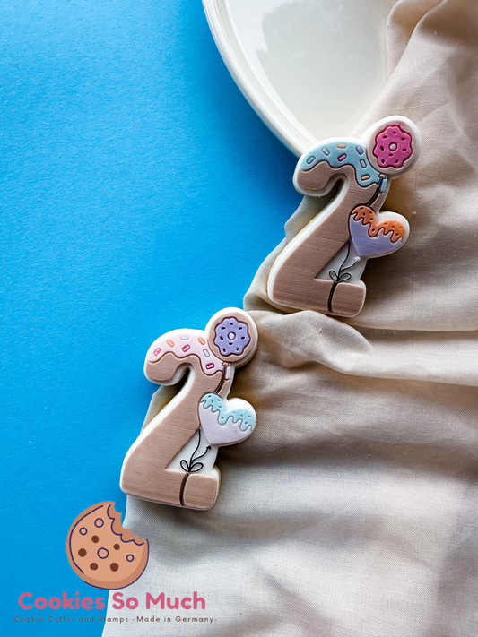 Zahl 2 mit donuts Acryl debosser und ausstecher