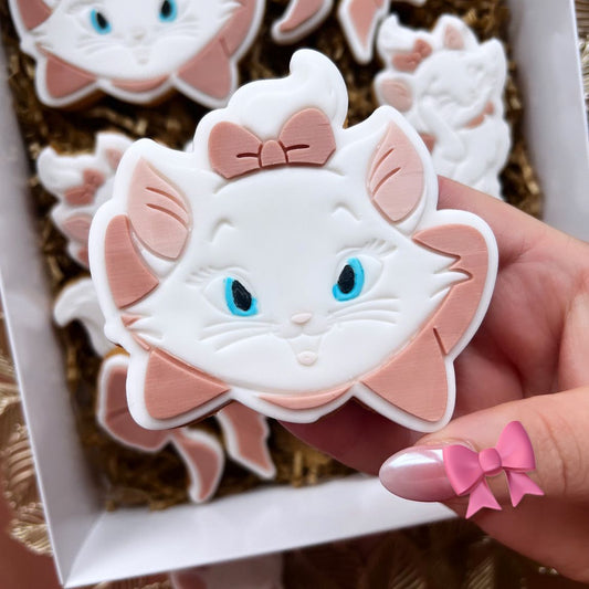 A risto Cat debosser + ausstecher