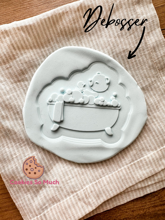 Bär in der Badewanne debosser und cutter