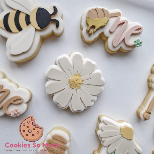Kamille debosser und ausstecher