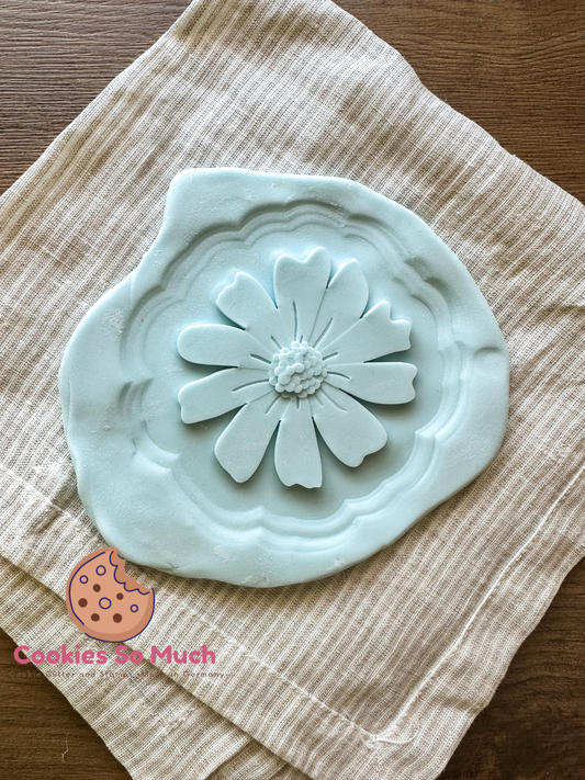 Kamille debosser und ausstecher