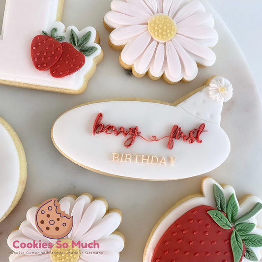 berry first birthday acyrl