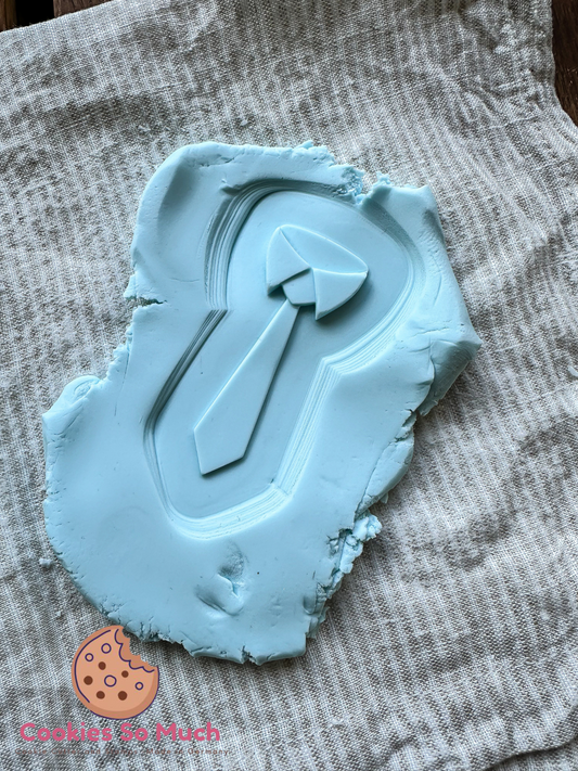 Kravatte debosser und ausstecher